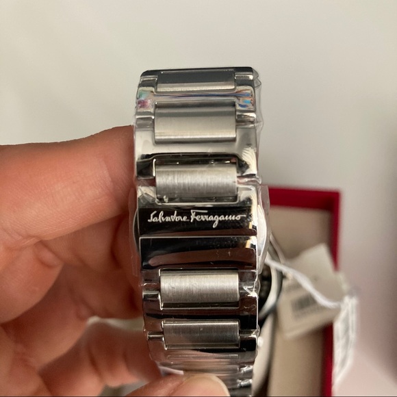 NWT Salvatore Ferragamo Men’s 1898 Slim Watch - Picture 7 of 12